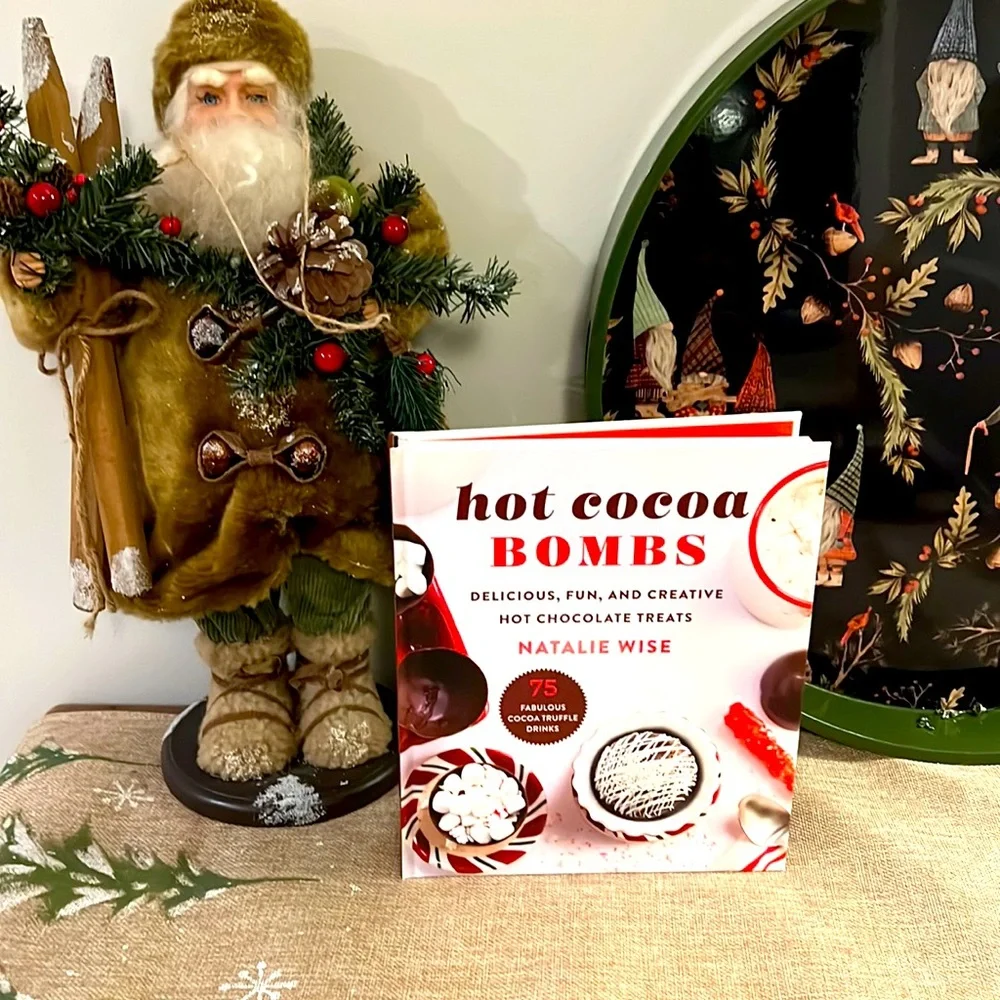 Hot Cocoa Bombs 190 Page Book With 75 Recipes. New item